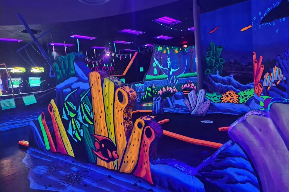 Glowing 3D blacklight course at Imagine 3D Mini Golf in Gilbert