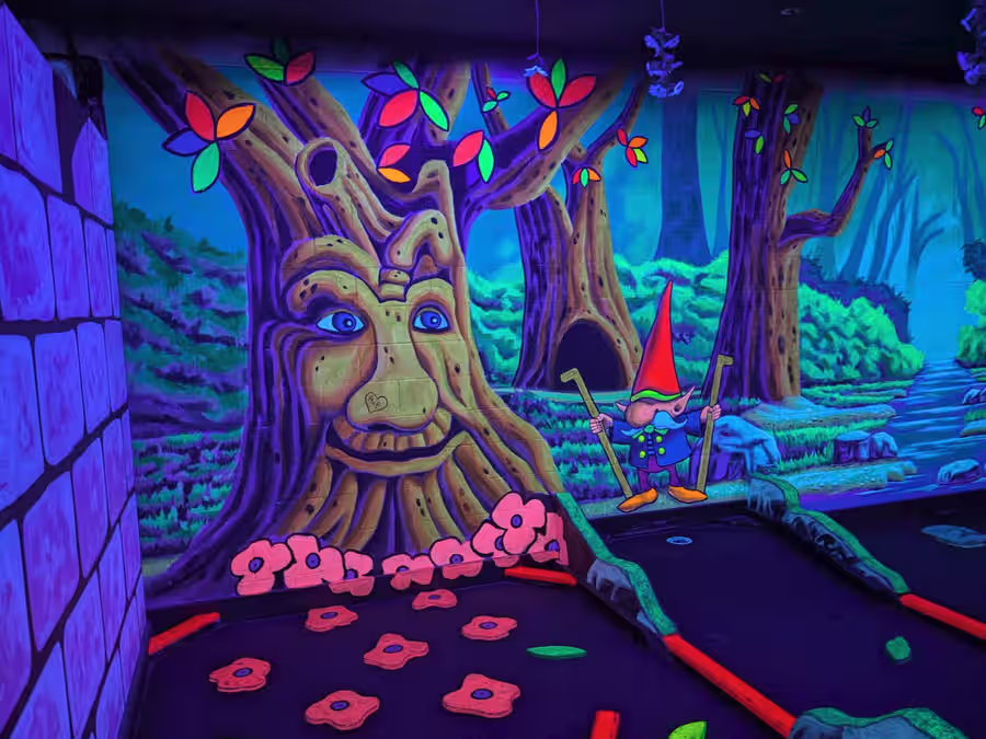 Enchanted forest hole with talking tree and gnome statue at Scottsdale